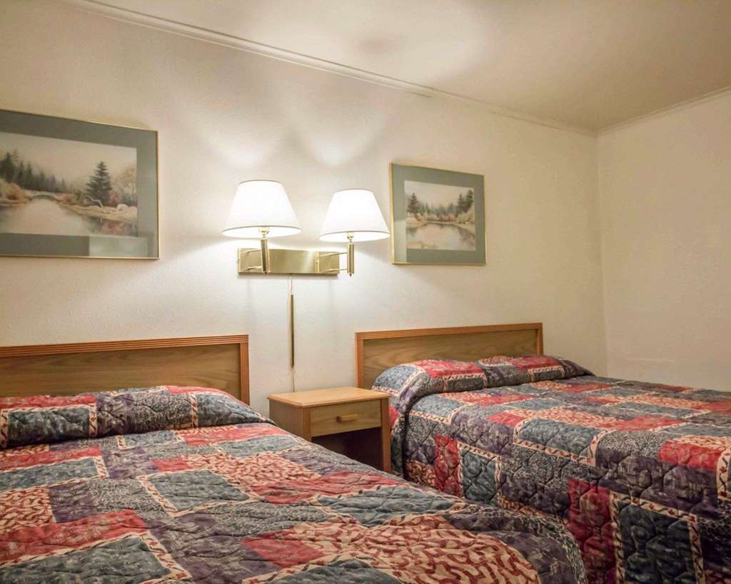 Deer Lodge Motel Sundance Quarto foto